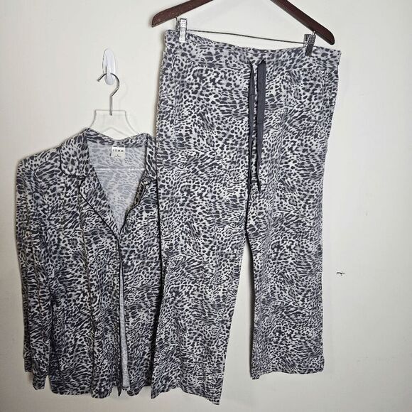 SOMA Long Sleeve Button Down and Pajama Pants Leopard Print Sleepwear Women's Bl - Picture 1 of 4